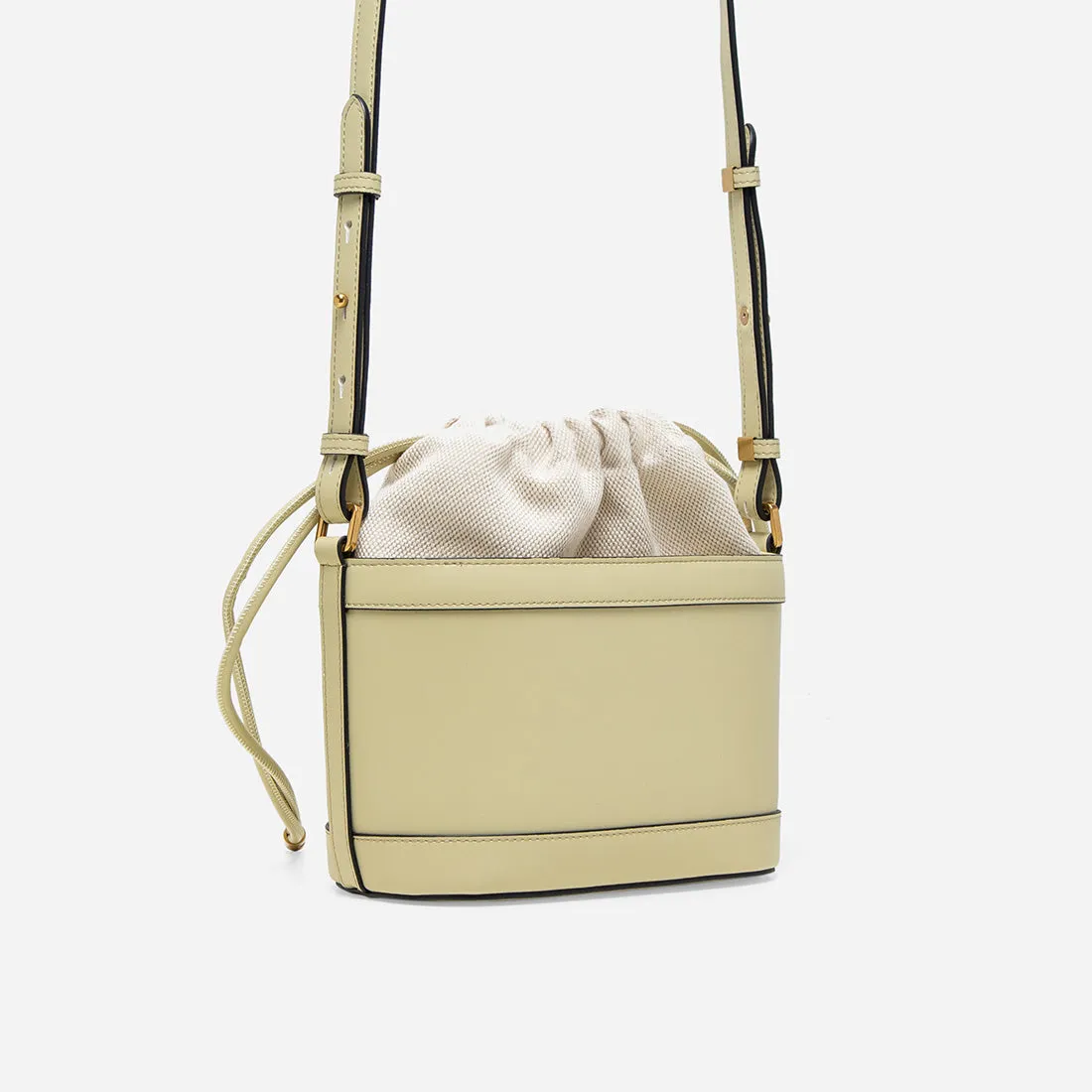 Avenue Bucket Bag