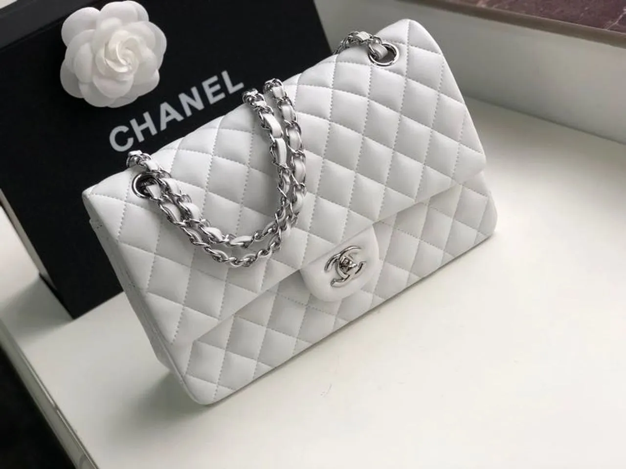 CHL Classic HandBag White For Women 9.9in/25.5cm A01112