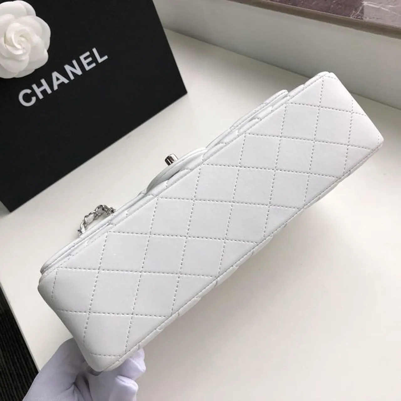 CHL Classic HandBag White For Women 9.9in/25.5cm A01112