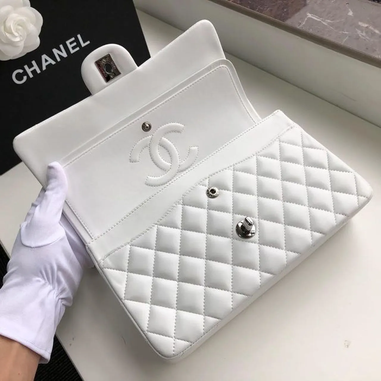 CHL Classic HandBag White For Women 9.9in/25.5cm A01112