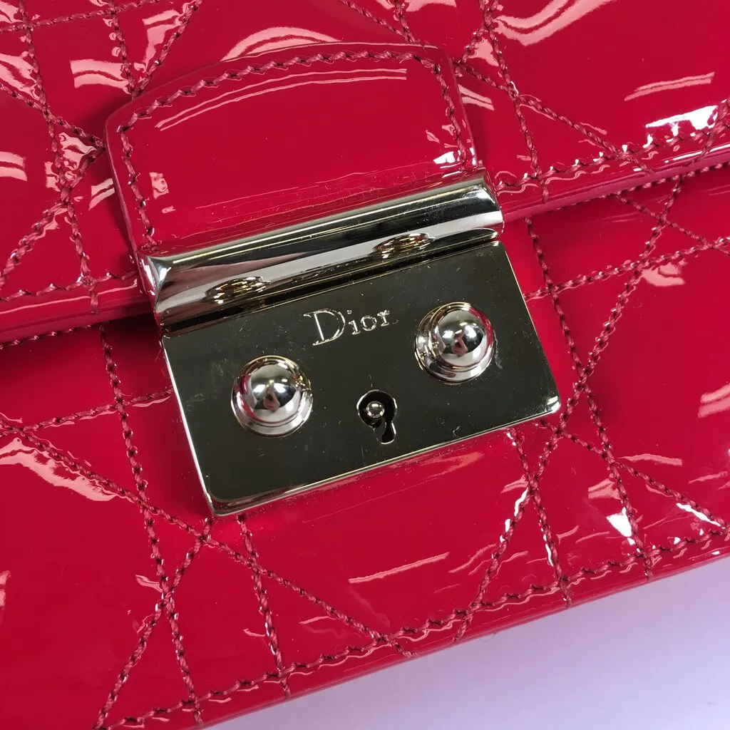 Dior Wallet on Chain