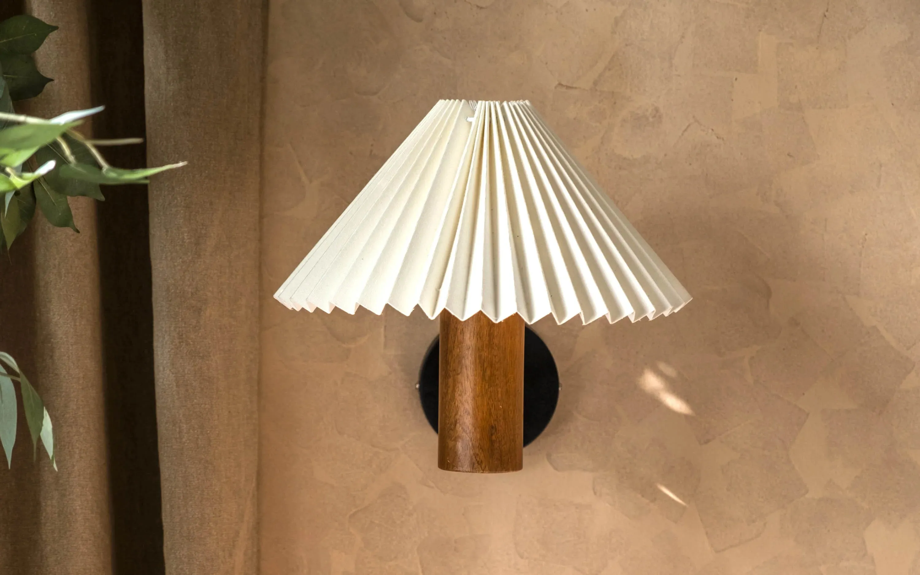 Fanny Wall Lamp